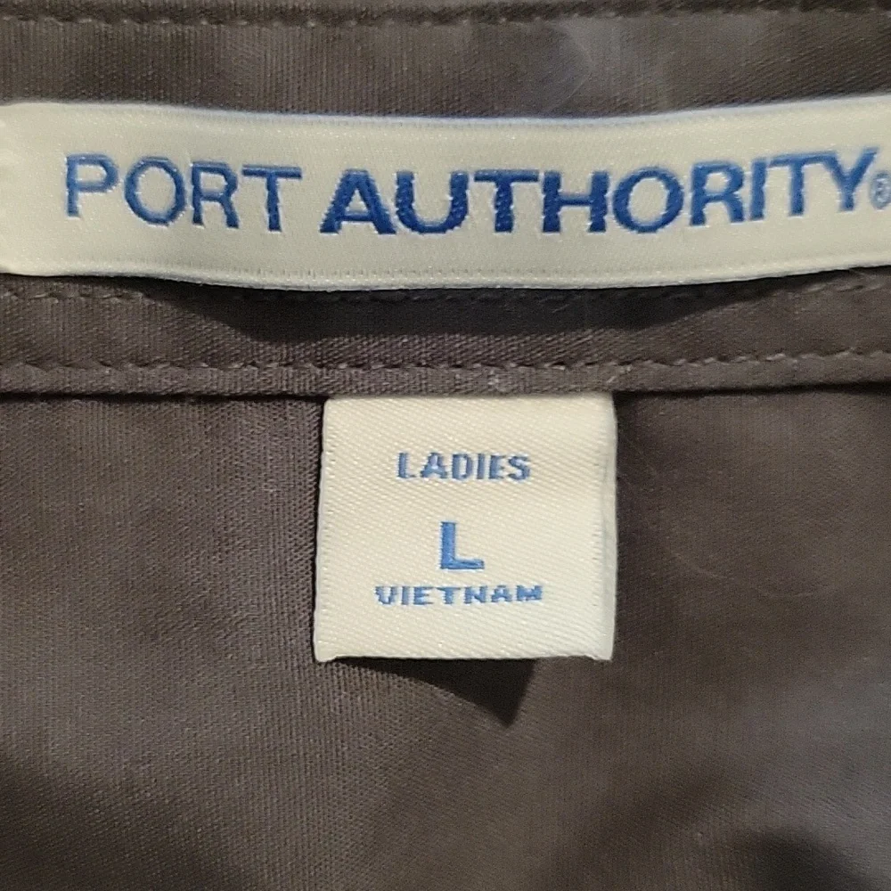 NWOT PORT AUTHORITY large grey 3/4 sleeve button down shirt - Picture 3 of 5